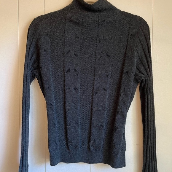 Neiman Marcus Grey Mock Neck Lace Knit Merino Wool Cashmere Silk Sweater Sz Med - Picture 8 of 8